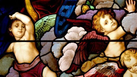 La representación artística de los ángeles no siempre coincide con lo que describen las escrituras religiosas.