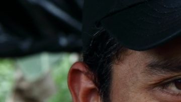 Se llama José Roberto Carrasco Pizarro. Pero su alias en las FARC es "Santiago".