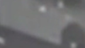 El agresor golpeó repetidas veces a un hombre afuera de una mezquita en Brooklyn