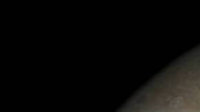 La NASA muestra las imágenes de las impresionantes auroras boreales que ocurren en Júpiter.