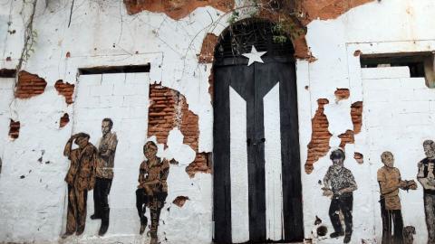 Algunos hicieron una analogía de la puerta con la "muerte" del Estado Libre Asociado.
