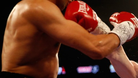 Canelo Alvarez vs Amir Khan