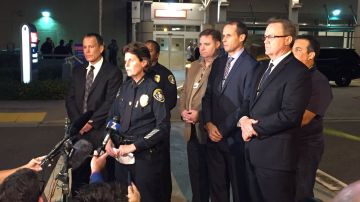 La Policía de San Diego confirmó esta madrugada la muerte de un agente durante el tiroteo.