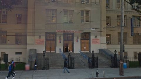 La escuela secundaria Evander Childs en El Bronx es la tercera en la lista de estudiantes con incidencias criminales.