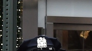 La propuesta permite a los civiles hacer videos de los oficiales.