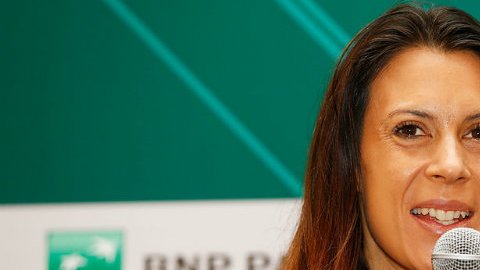 Bartoli asegura que desde hace algún tiempo, un virus ha mermado su salud.