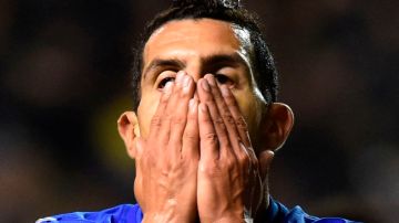 Carlos Tevez estaba entre Chelsea, Boca y el retiro.