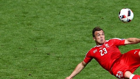 Xherdan Shaquiri y su hermosa chilena.