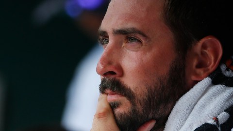 Matt Harvey ya mostraba con su lenguaje corporal del lunes pasado que algo estaba muy mal. Su temporada 2016 termina al decidir operarse.