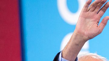 Bernie Sanders declara su apoyo a Hillary Clinton.
