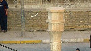 Estatua derribada durante la invasión a Irak.