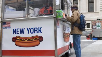 Nada mejor que los hot dog de NYC.