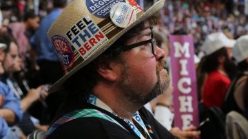 Imágenes de vistosos sombreros que lucieron muchos de los casi 5,000 delegados durante la convención demócrata. Fotos: María Peña/Impremedia