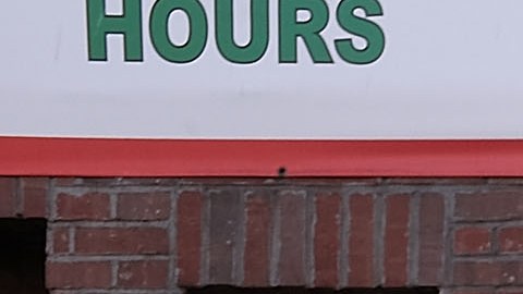 La Policía realizó redadas en cinco bodegas en Brooklyn por la presunta venta de K2.