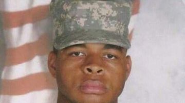 La soldado atacada por Johnson pidió en 2014 una orden de protección.