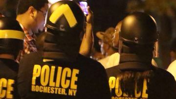 Manifestantes en una protesta en Rochester, NY.