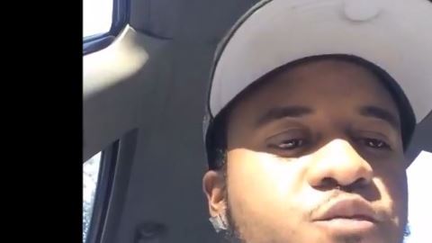 El joven, antes de ser disparado mientras retransmitía lo ocurrido por Facebook Live.