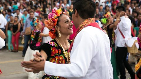 Guelaguetza ensombrecida por conflcito magisterial.