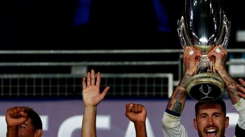Real Madrid remontó de últimos minutos para hacerse de su tercera Supercopa de Europa.