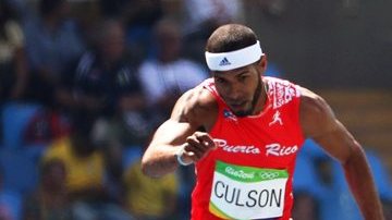 El boricua Javier Culson y el noruego Karsten Warholm en su heat eliminatorio de los 400 con vallas de Río 2016.