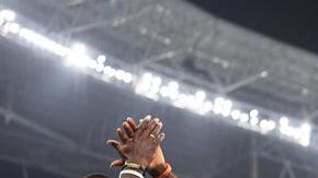 Usain Bolt se impuso con el equipo de Jamaica en los 4x400 m.