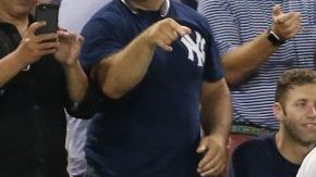 Alex Rodríguez fue abucheado en su última visita al Fenway Park de  Boston.