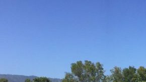 Patrick Vieira (de espaldas) dirige el entrenamiento del NYCFC, antes de viajar a San José para el partido de este viernes ante Earthquakes.