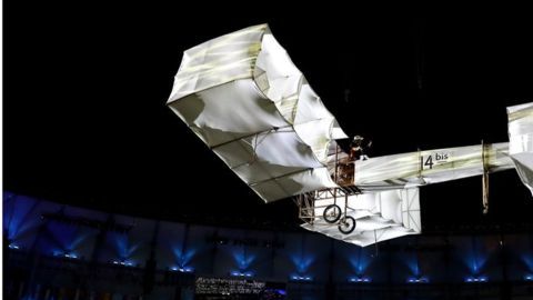 El 14-Bis de Santos Dumont fue protagonista de la ceremonia inaugural de las Olimpiadas de Río 2016.