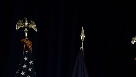 Eric Trump defendió los comentarios de su padre sobre los progenitores del capitán estadounidense Humayun Khan.