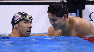 Phelps y Schooling hablan tras la competencia de los 100 metros mariposa.