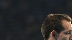 El francés Renaud Lavillenie y el brasileño Thiago Braz da Silva en pleno podio del salto con pértiga de Río 2016.