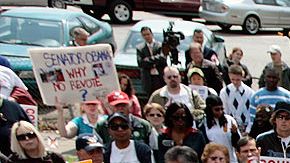 Florida Voters Group Protests In Front Of DNC Offices