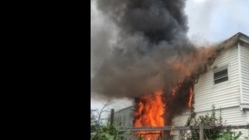 El incendio ocurrió en la calle Este 235 con avenida Carpenter, de El Bronx.