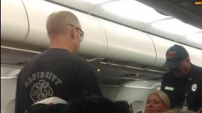 Hasta 24 personas han tenido que ser trasladadas al hospital después de las fuertes turbulencias registradas en un vuelo JetBlue.