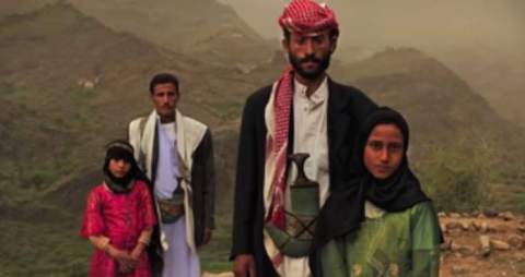 Entregar a menores en matrimonio aún es costumbre en los pueblos y las pequeñas ciudades iraníes.