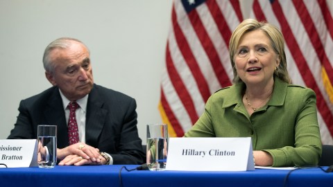 Clinton se reunió con los jefes policiales en el John Jay College en Manhattan.