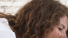 La actitud que adopten los padres frente al nerviosismo del menor influye en la ansiedad o nivel de seguridad que manifieste el niño en el día de su debut en el sistema escolar.
