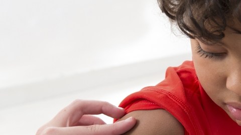 La vacunación infantil es de suma importancia.
