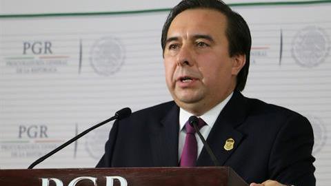 No pasaron ni 24 horas para que Zerón obtuviera su nuevo cargo.