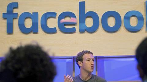 Facebook se comprometió a otorgar dinero para educación y empleo para refugiados.