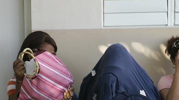 La falta de papeleo hizo que miles de inmigrantes pudieran obtener, con documentos falsos, la ciudadanía.