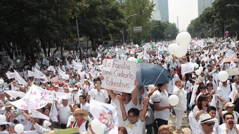 Según los organizadores, más de 200 mil personas participaron en la marcha.