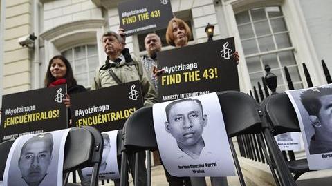 En septiembre de 2015, el GIEI puso en duda que los 43 hubieran sido cremados en un incendio masivo en el basurero de Cocula, en Guerrero.