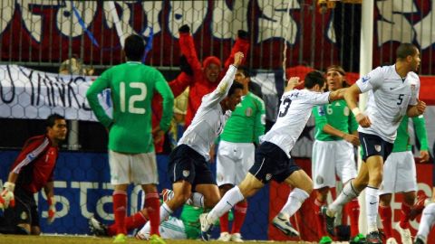 Eliminatoria del 2009. Estados Unidos se impuso por 2-0 a un Tri inoperante.