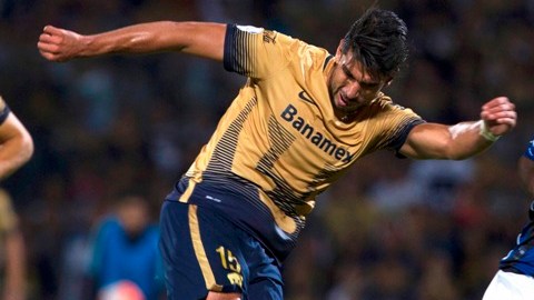 Pumas e Independiente del Valle durante un partido de la pasada edición de la Copa Bridgestone Libertadores.