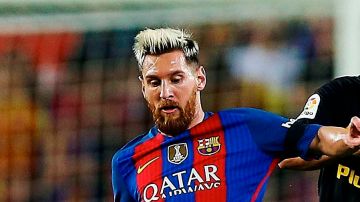 Lionel Messi y su extravagante look.