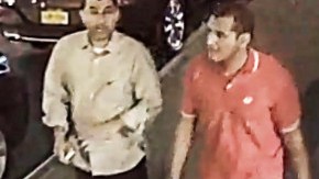 Los dos individuos que habrían encontrado la segunda bomba en la calle 27 que nunca explotó.