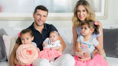 Jacky junto a su familia