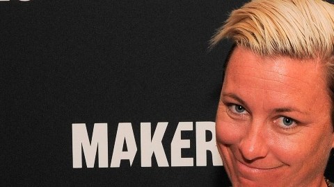 La exfutbolista Abby Wambach guardaba un secreto.