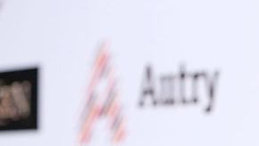 Kiefer Sutherland protagoniza la nueva serie "Sobreviviente designado".